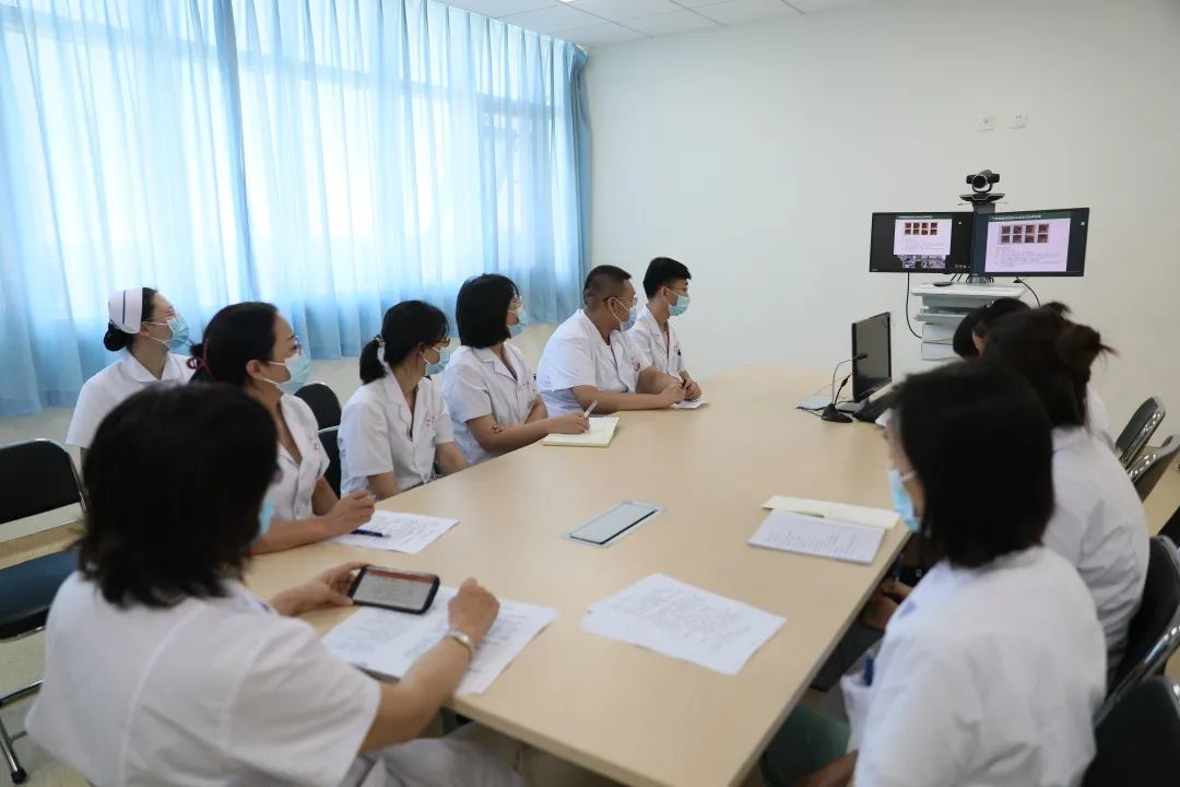 全省首家！中國醫科大學附屬第一醫院專家來“查房”，家門口享國內優質醫療資源！(圖4)